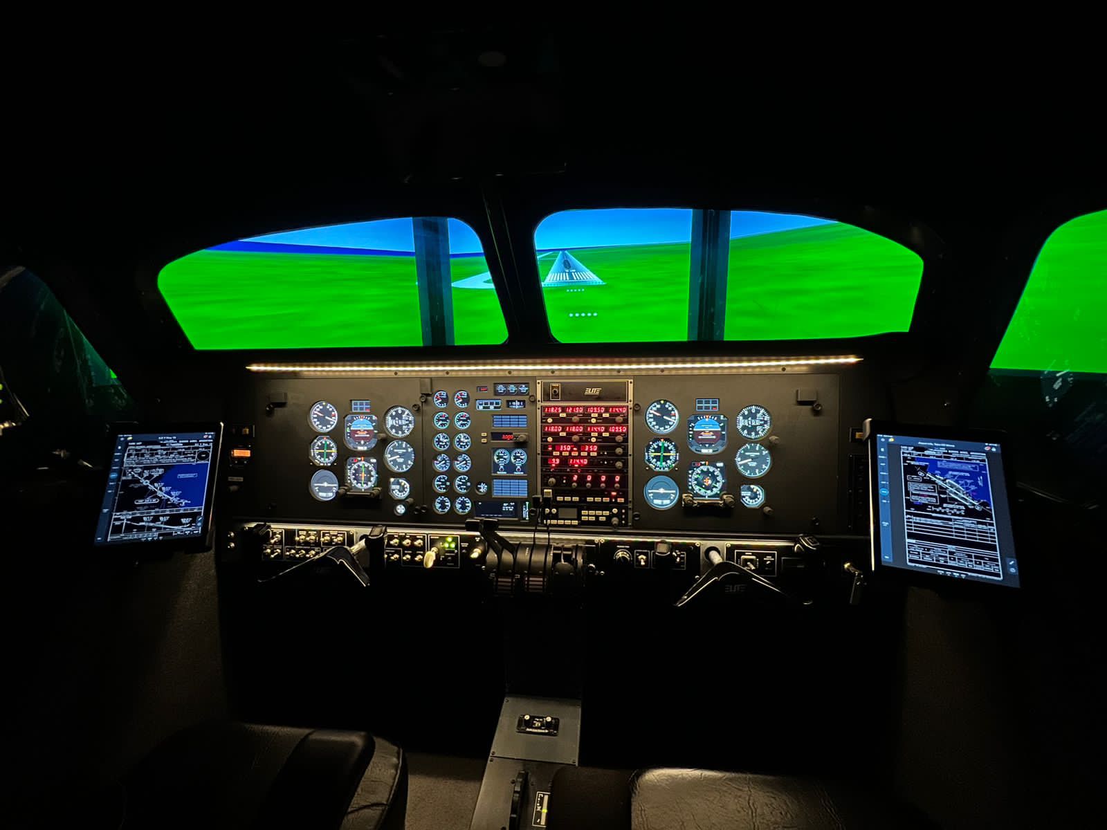 Simuladores de vuelo para pilotos profesionales: ¿por qué son importantes?